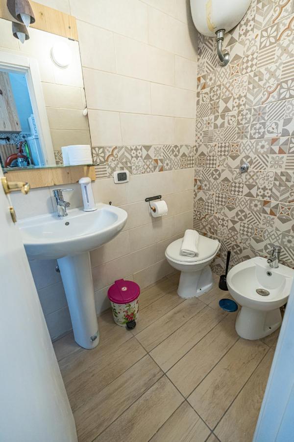 Casa Vacanze Decumano 18 Napoli Eksteriør billede